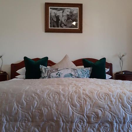 The Spindrift Guest House 앤스투루더 외부 사진