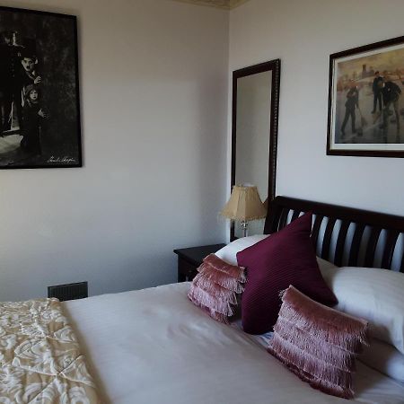 The Spindrift Guest House 앤스투루더 외부 사진