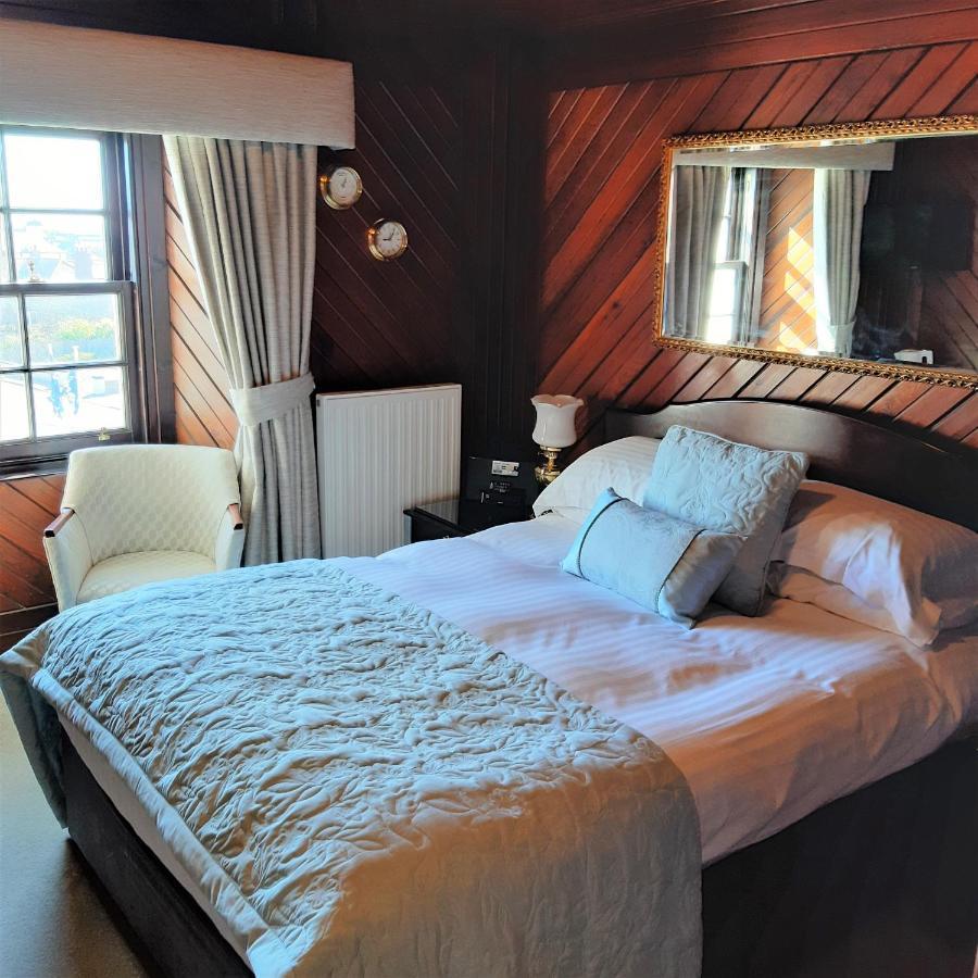 The Spindrift Guest House 앤스투루더 외부 사진